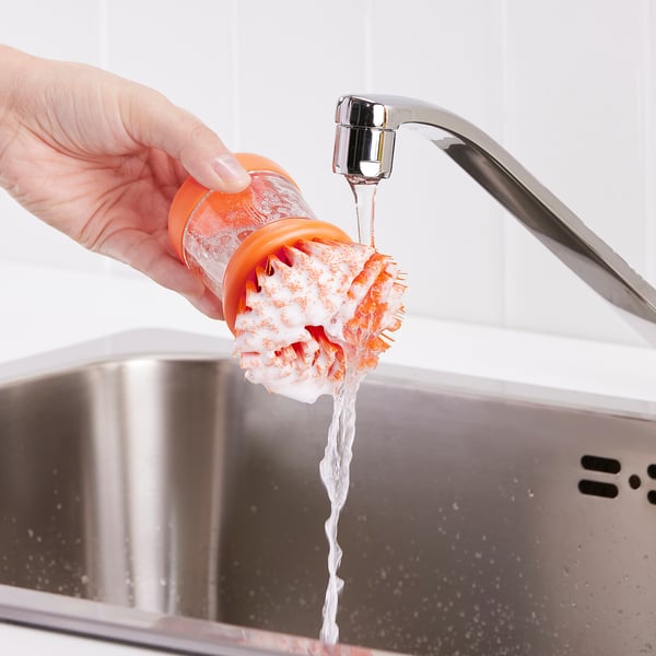 Dishwashing brush with Soap Dispenser